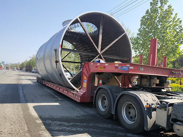 江苏大件运输中的货物保险避免了意外带来的损失