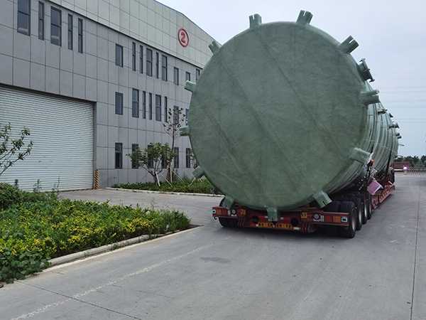 江苏大件运输卸货时运输平台有一定的高度和斜率